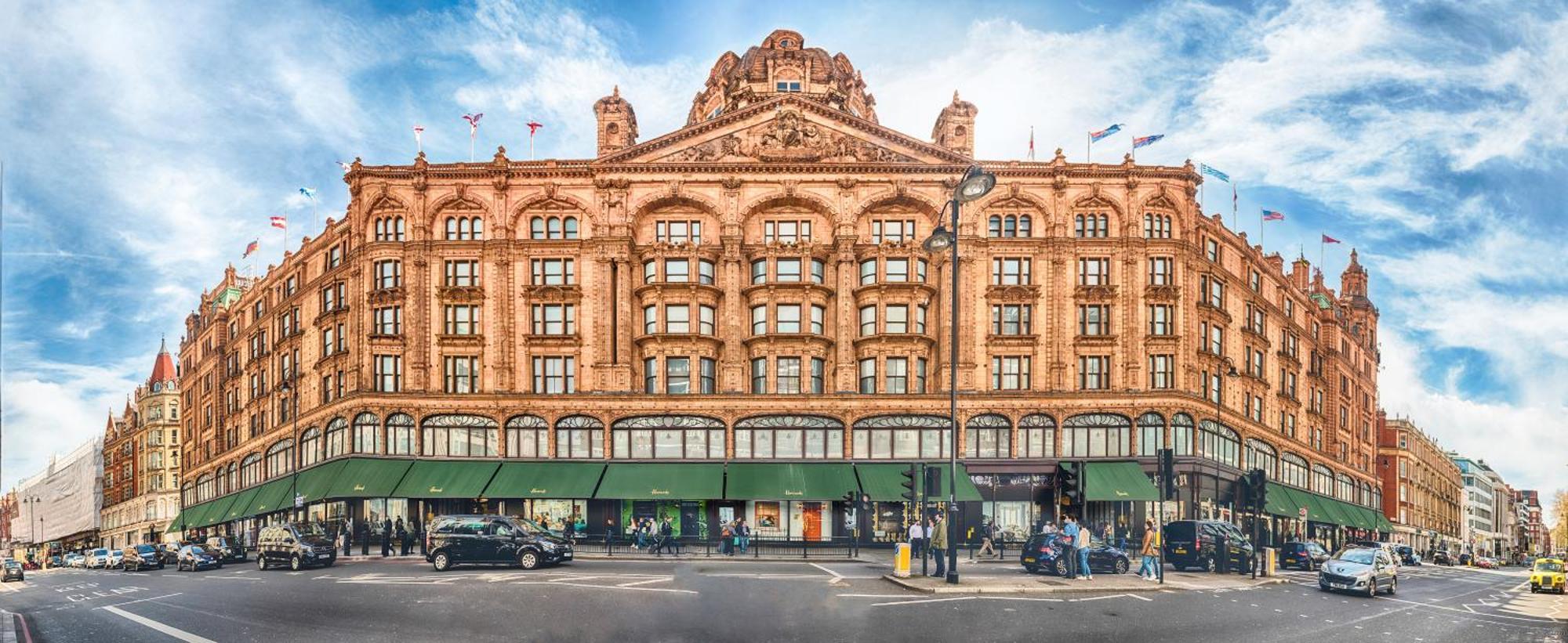 Knightsbridge Residences By Dena Elite Collection London