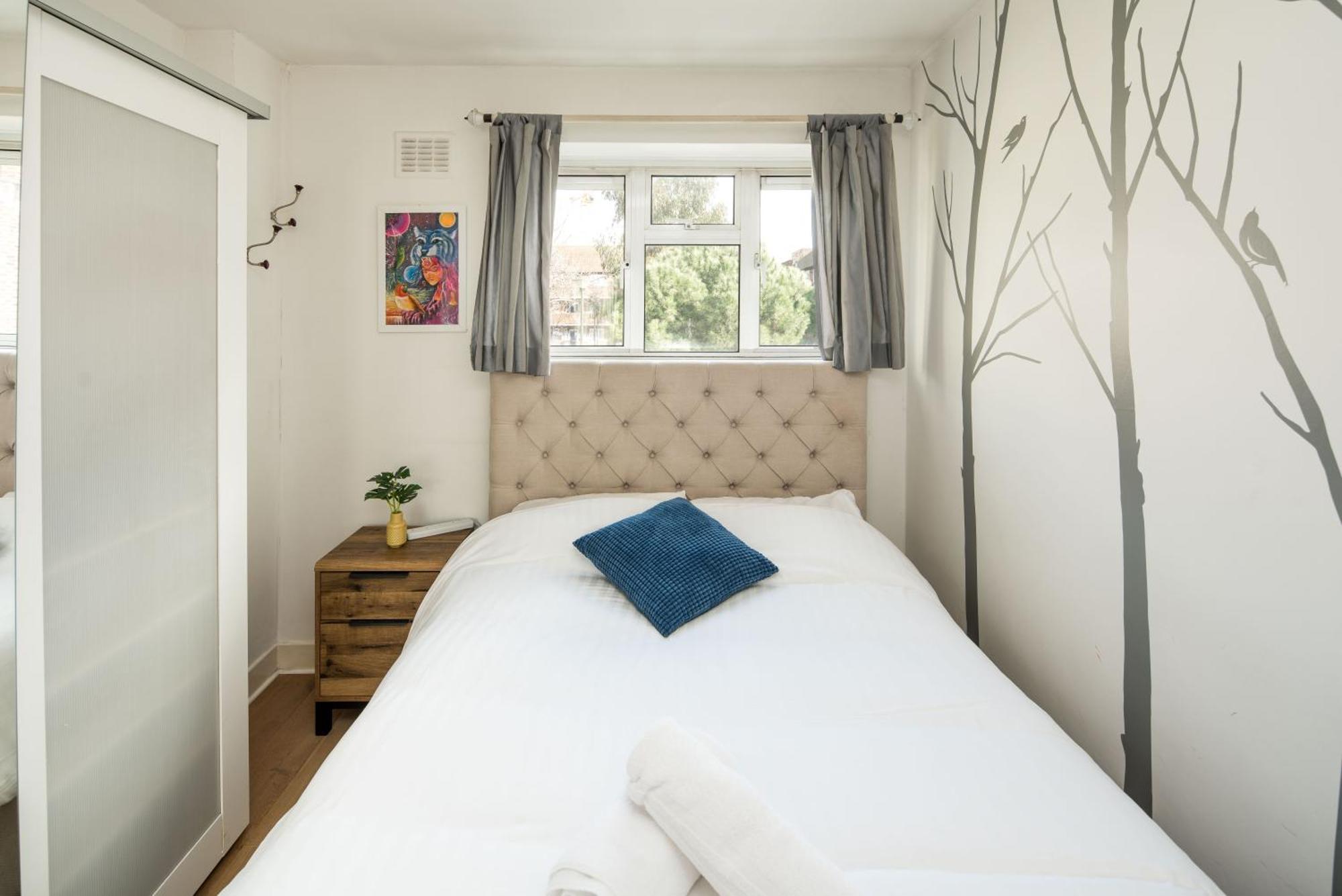Ladbroke Grove Apartment London