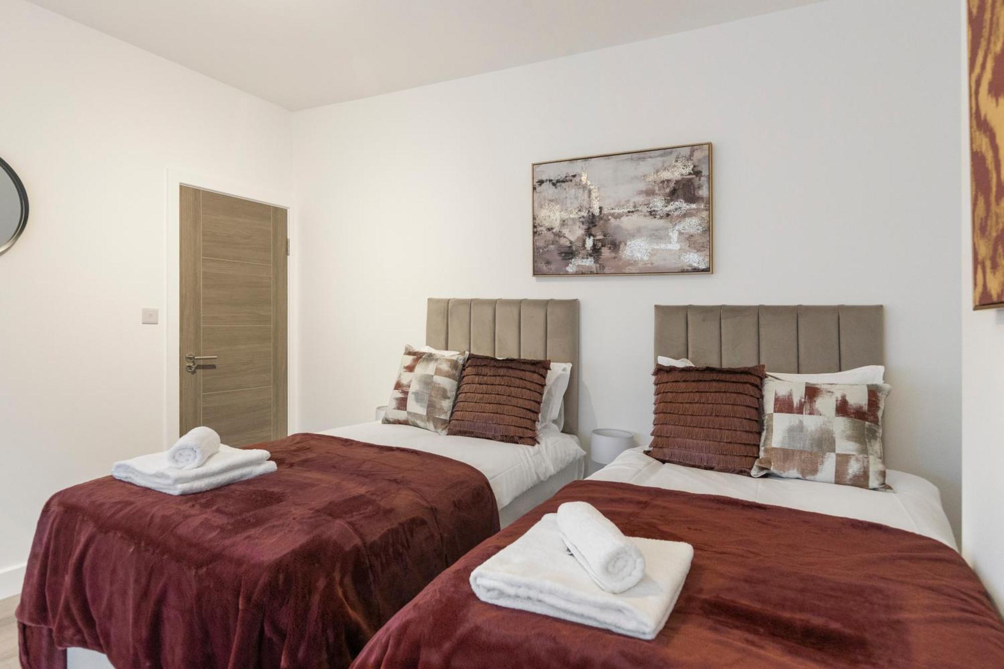 Modern 3 Min Walk To Tube Station Nw11