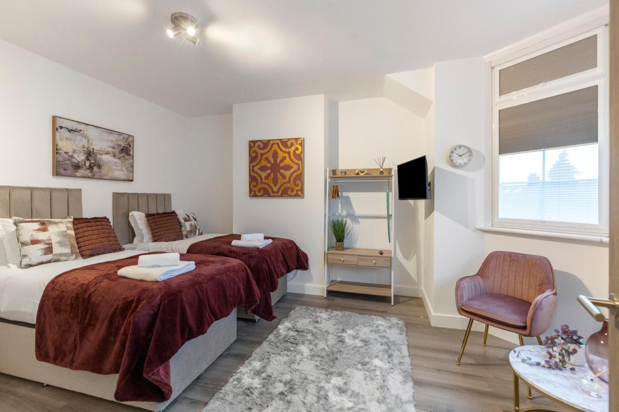 Modern 3 Min Walk To Tube Station Nw11 *