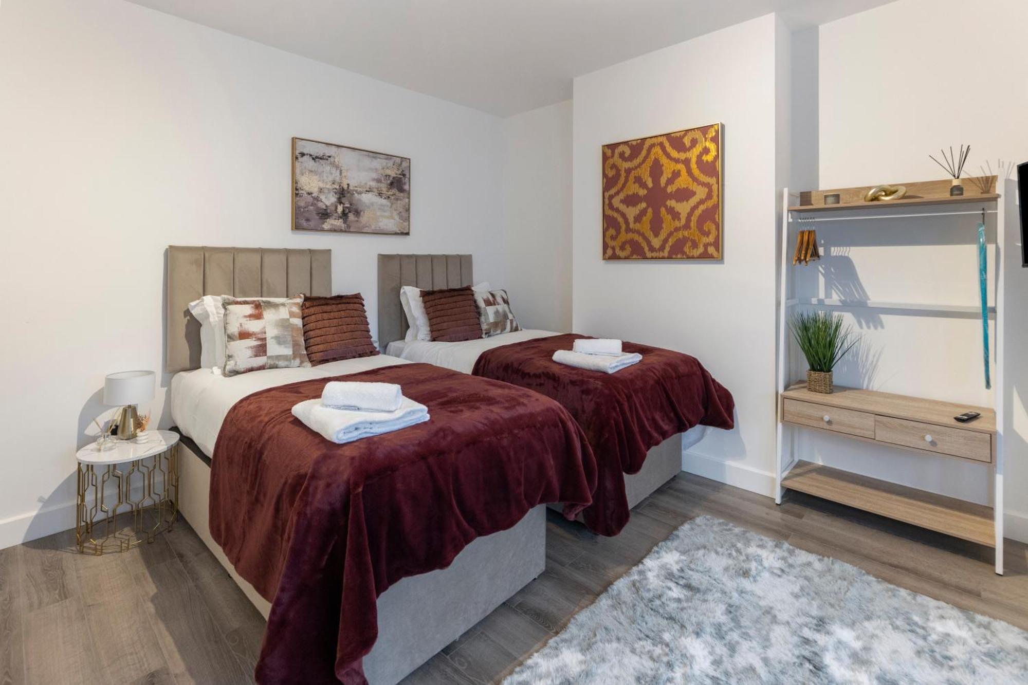 Modern 3 Min Walk To Tube Station Nw11 *