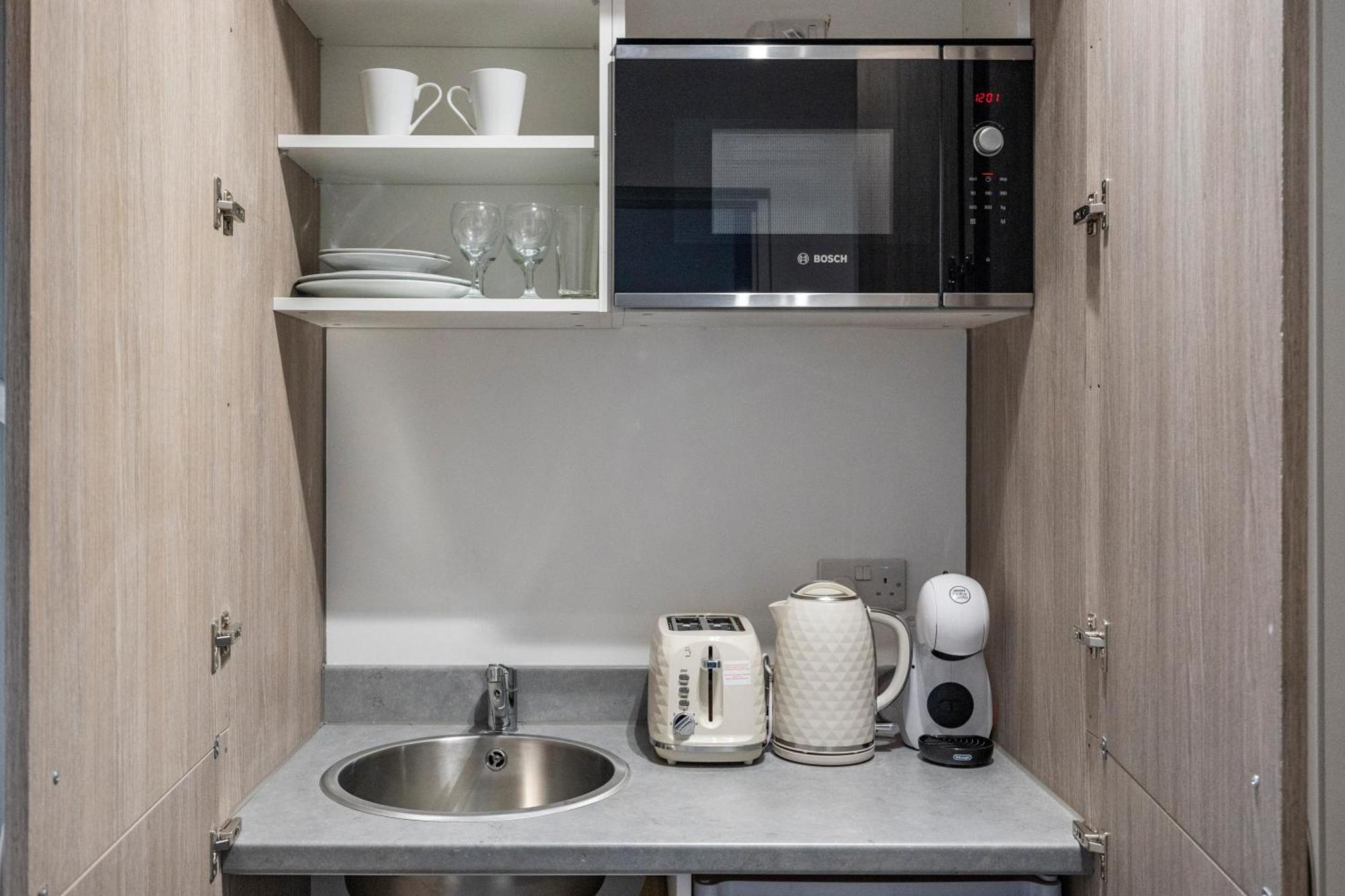 Modern 3 Min Walk To Tube Station Nw11 Apartment London