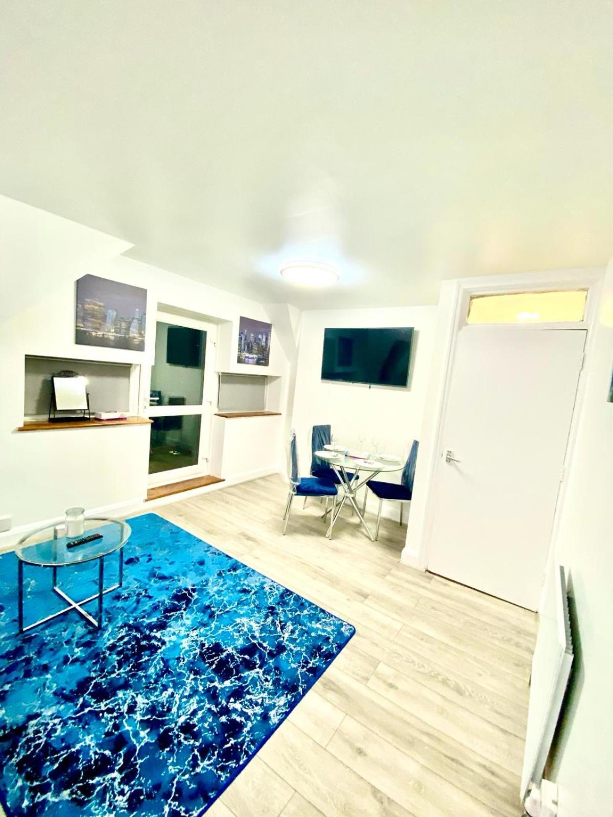 Apartment Cozy One Bedroom Flat Free Car Park In