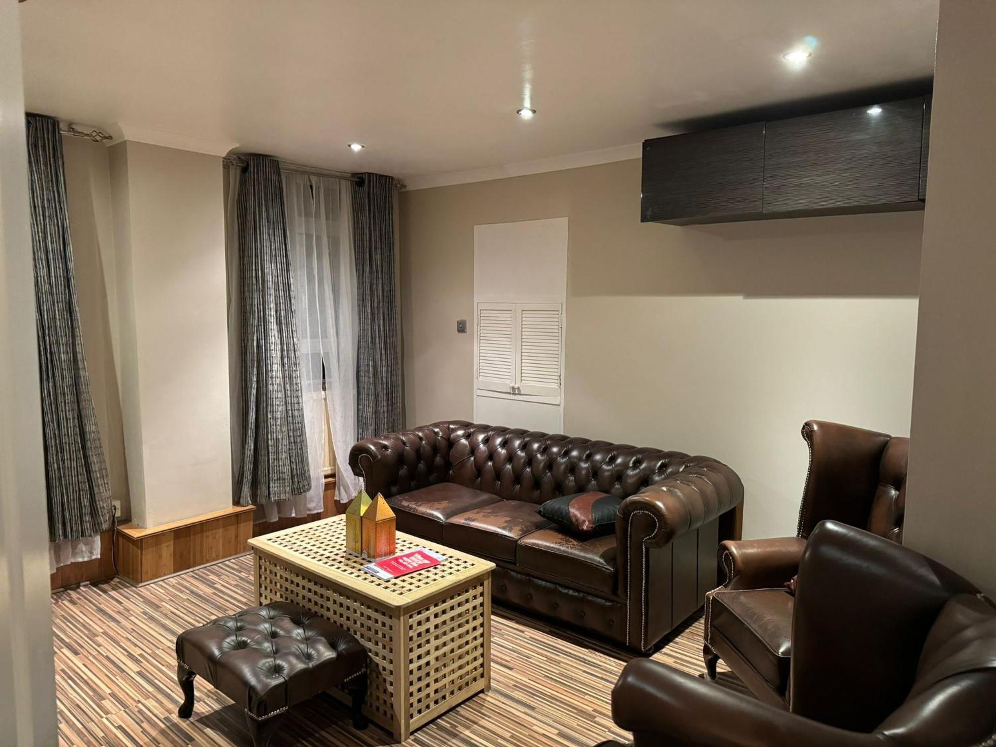 Apartment Flat In London's Primrose Hill London
