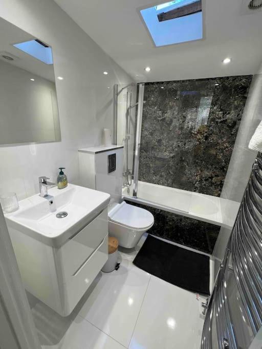 Apartment Stunning 3br Maisonette In Brixton *