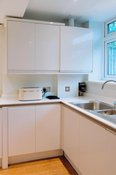 Modern 1br In Brixton - Just Renovated! * London