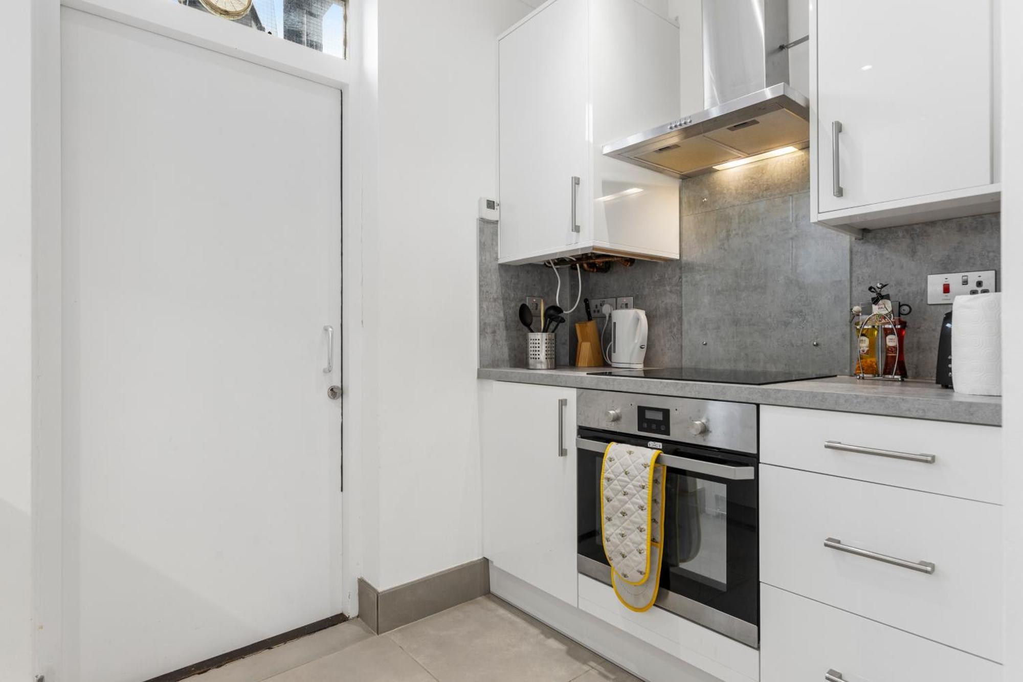 Luxurious 2-bedroom Penthouse In Marble Arch -65gc Apartment London
