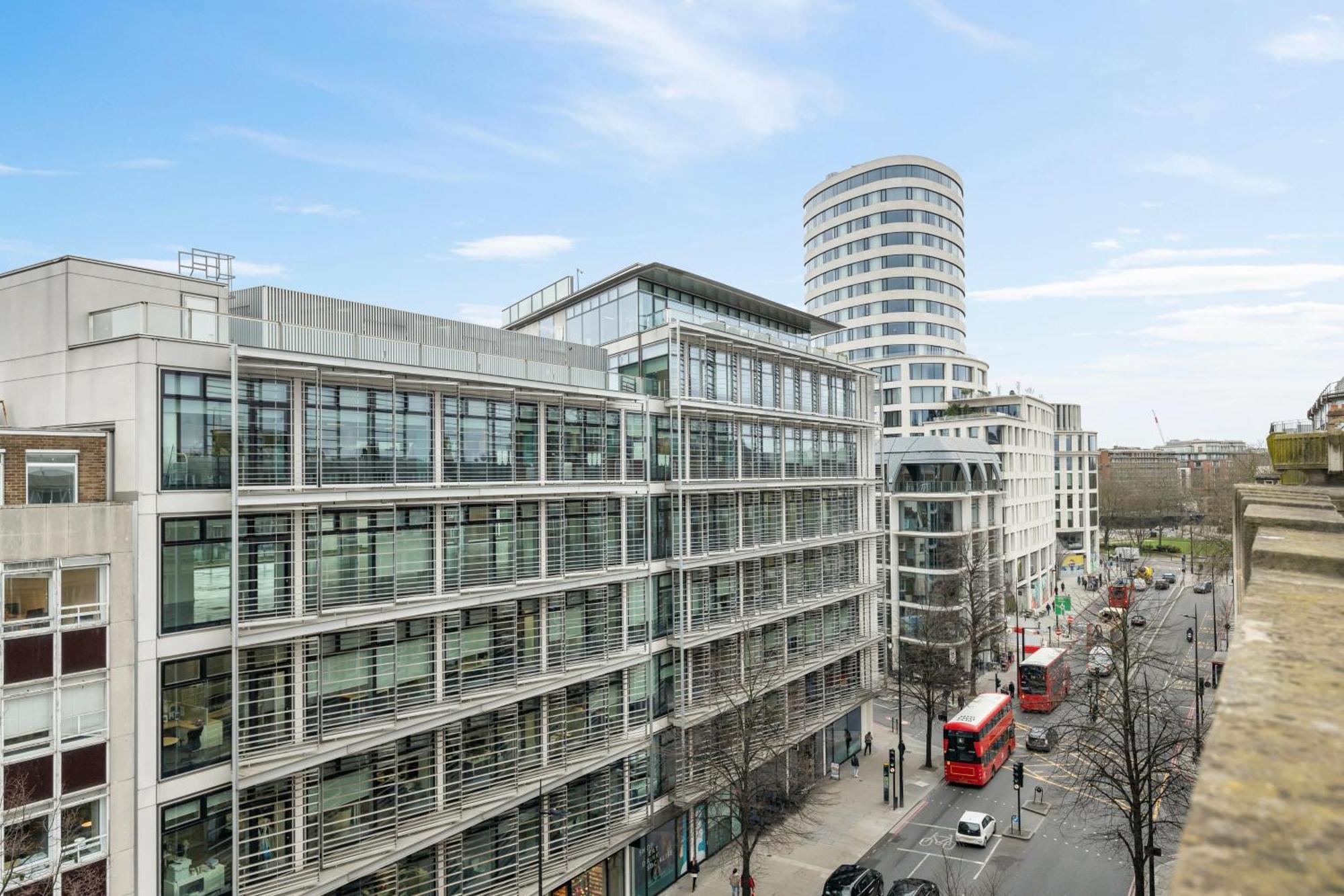 Luxurious 2-bedroom Penthouse In Marble Arch -65gc London