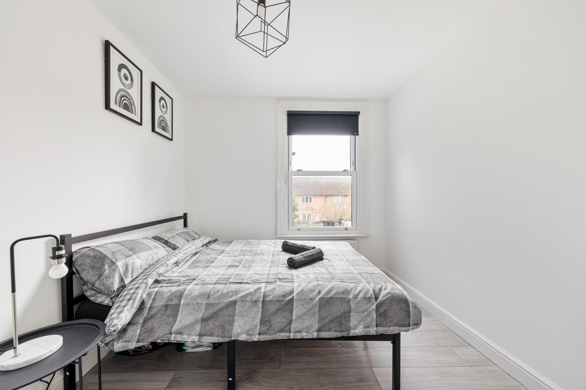 Stylish 2-bedroom Flat In Walthamstow London