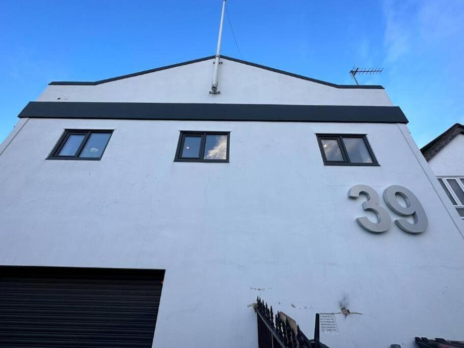 Leilighet Beautiful New 2 Bed Flat - 5 August House