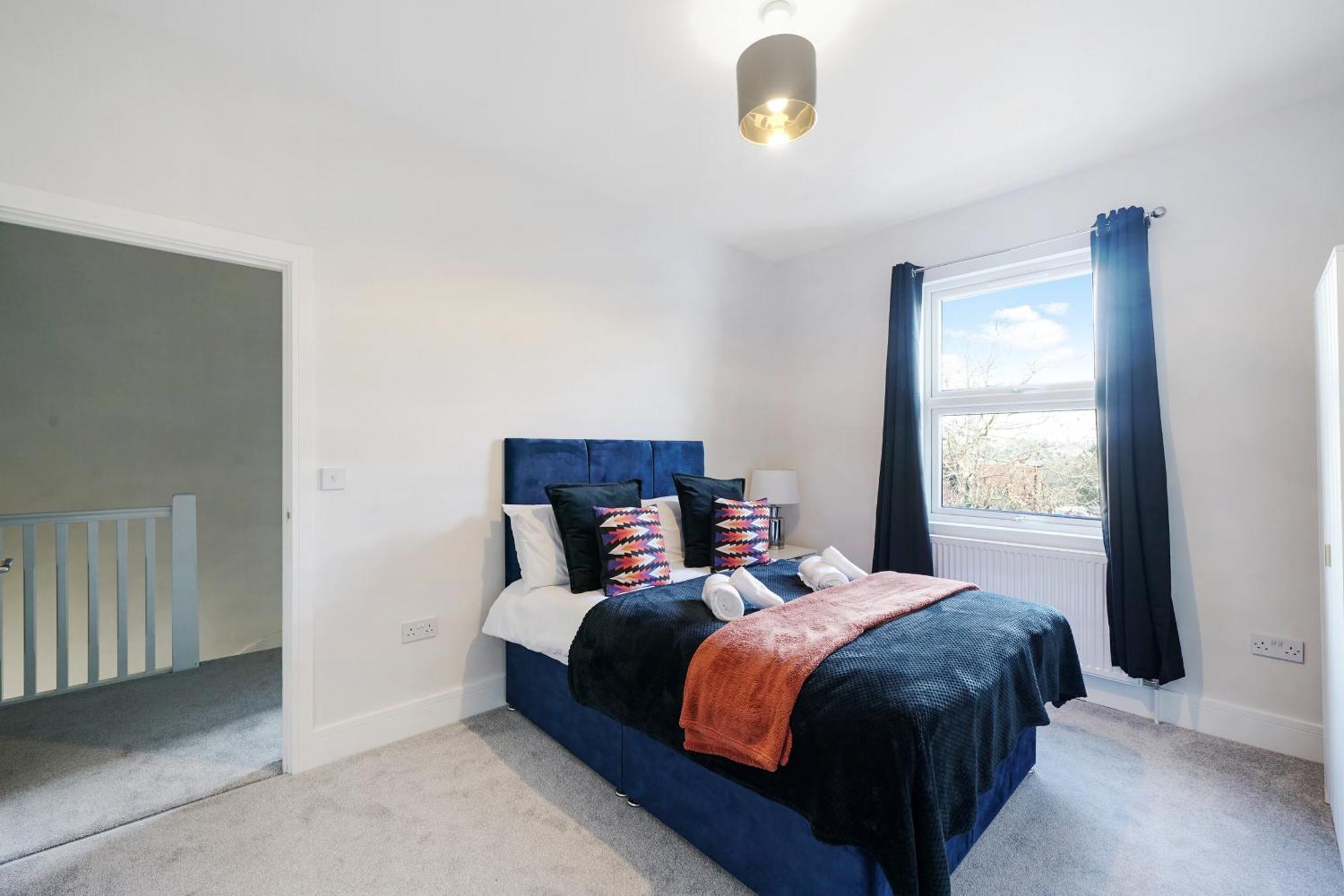 Luxurious House In Wembley - Garden Vakantiehuis