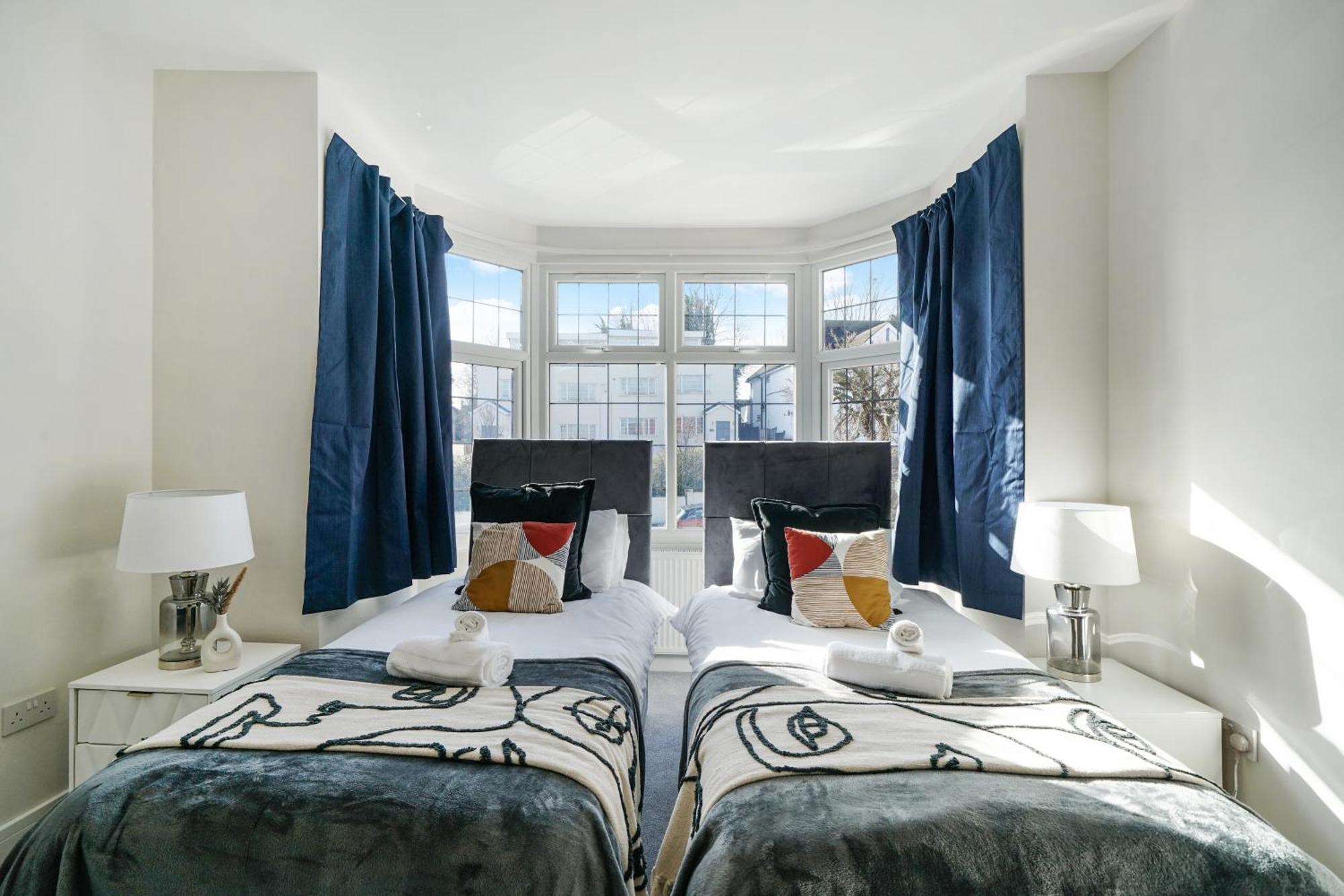 Luxurious House In Wembley - Garden Vakantiehuis Londen