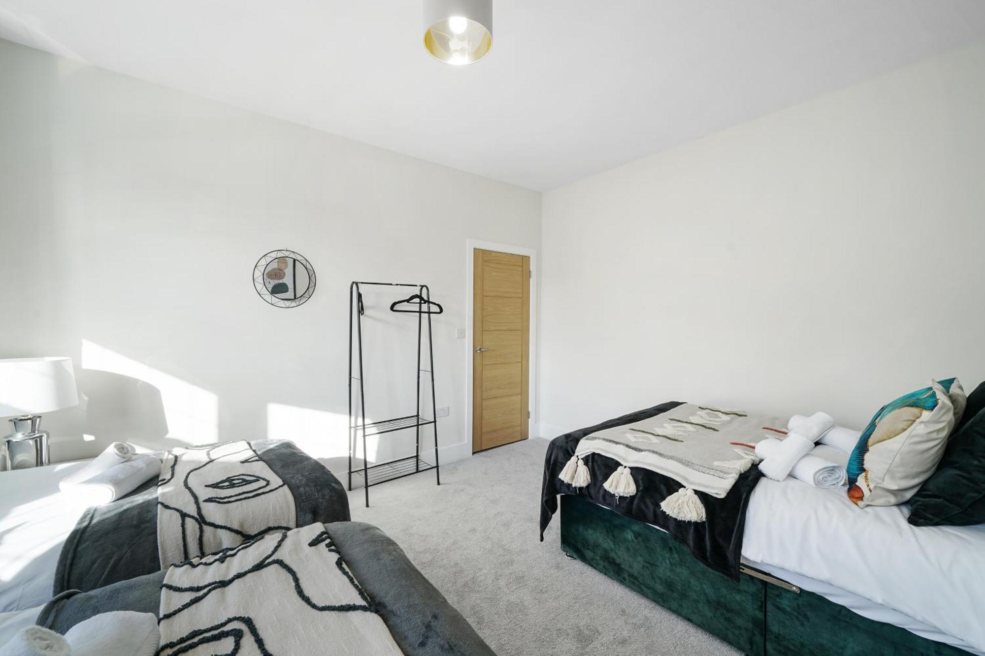 Vakantiehuis Luxurious House In Wembley - Garden
