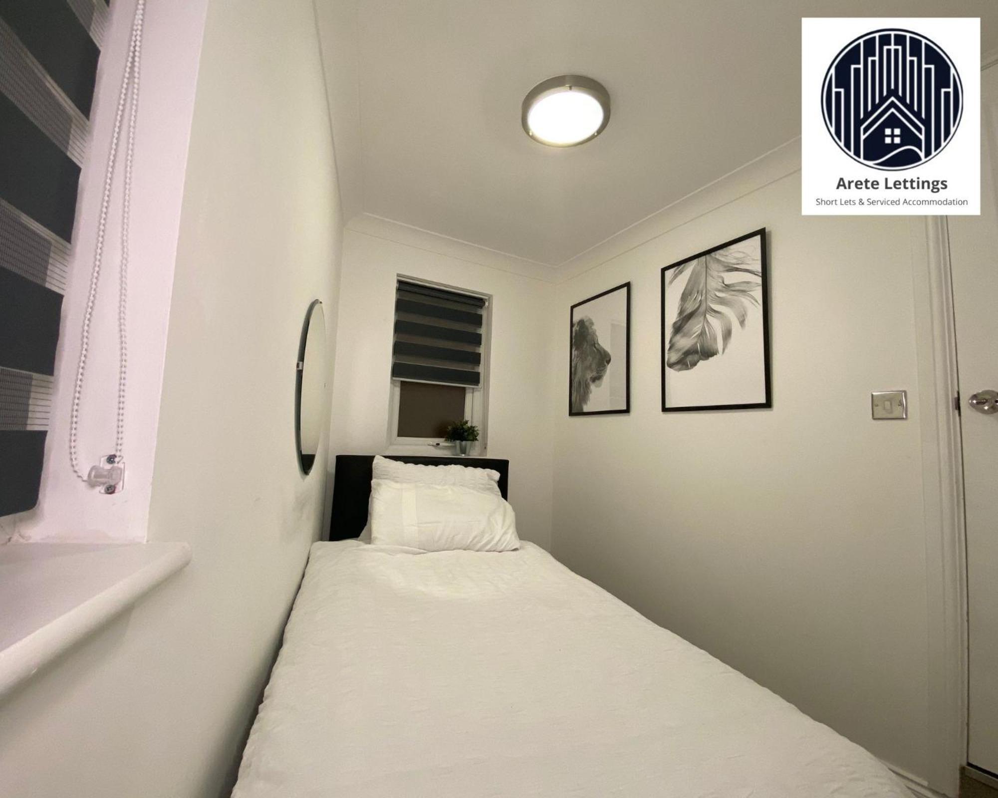 Readily Available Cosy For Contractors And Short Term Let * London