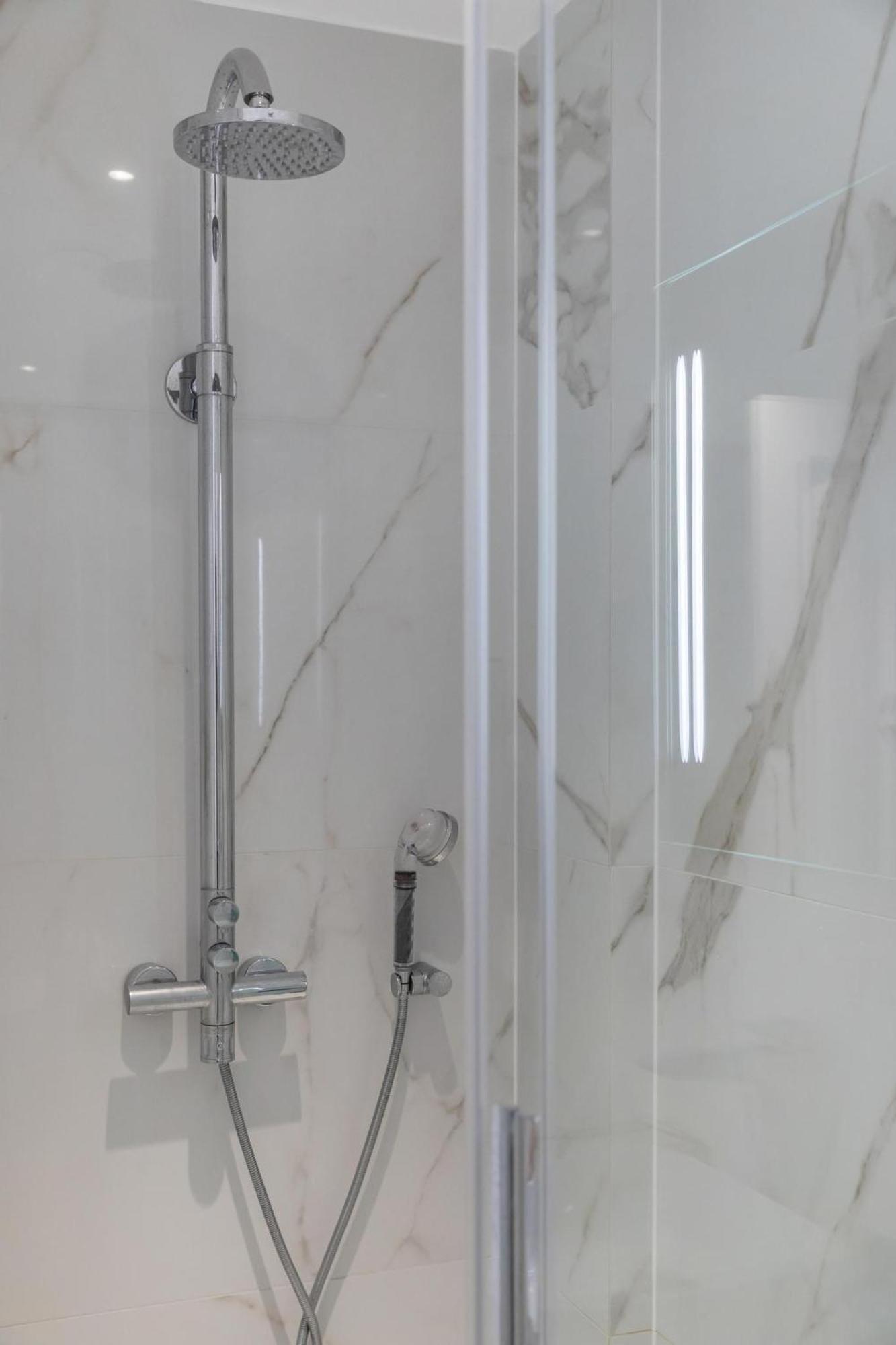 Stylish Kensington Courtyard Leilighet London