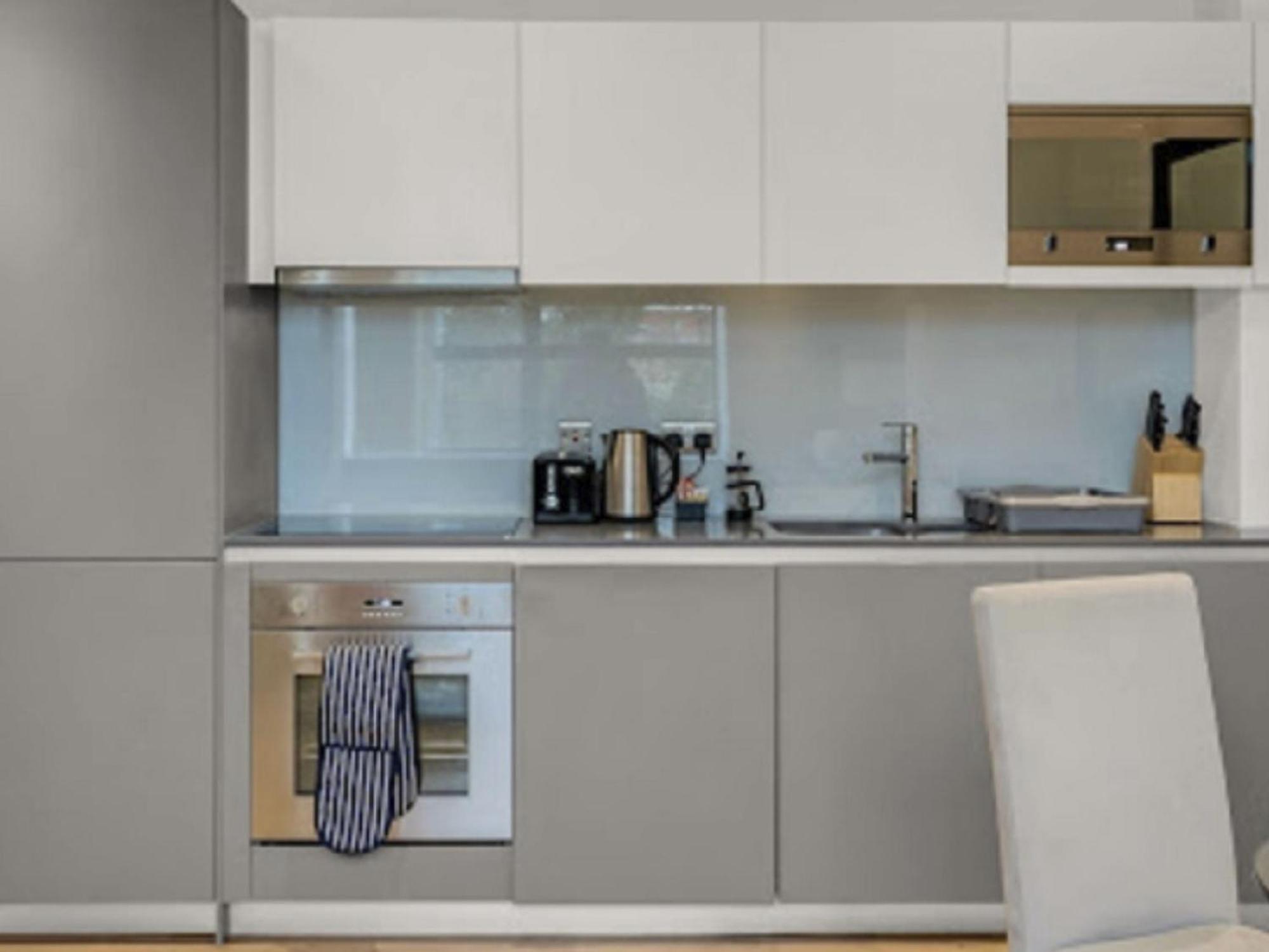 Regents Park Serviced By Interhome