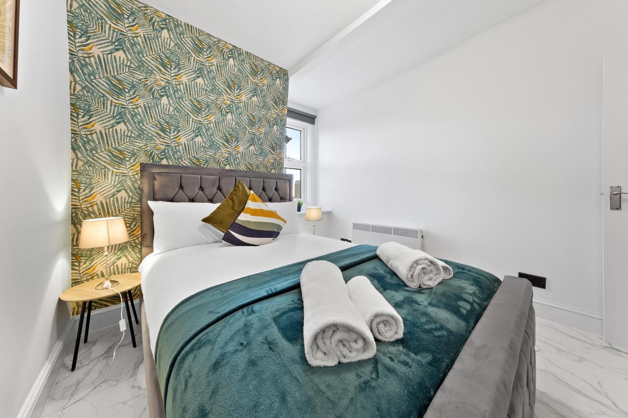 Modern One Bedroom Flat - Sleeps 3 - Near Zoo, Regent's Park, Camden Market - Nw3 Finchley Road Apartment *
