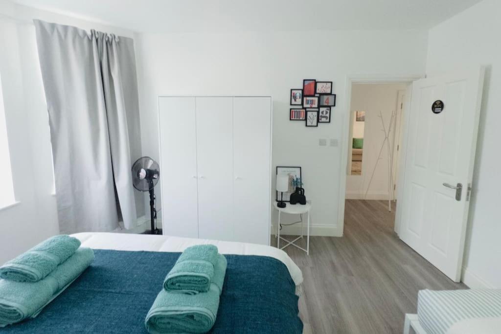 Cosy 1-bed Flat 30min To & Parking * London