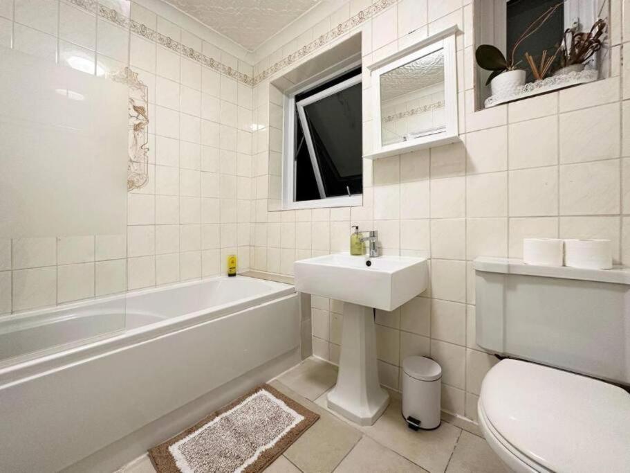 Charming 3-bedroom Family * London