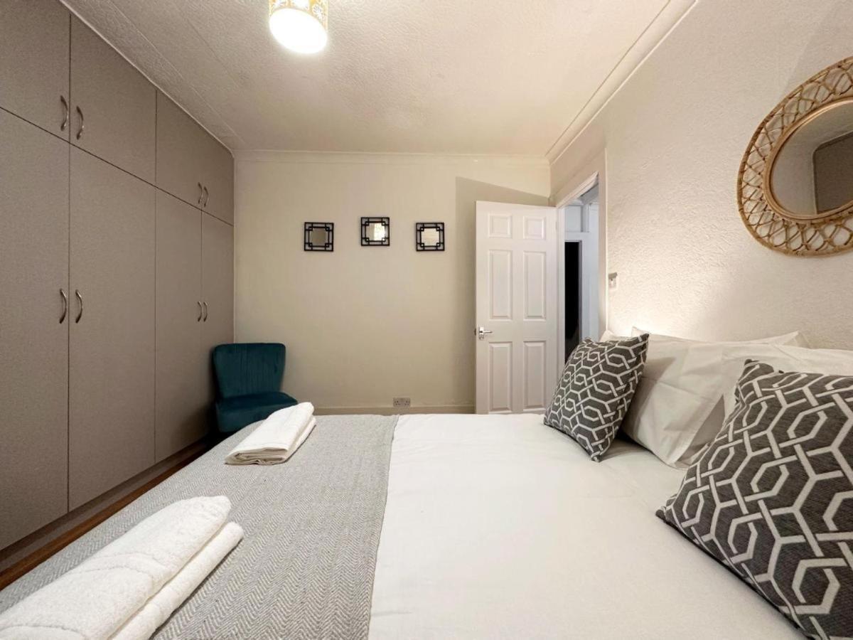Charming 3-bedroom Family London