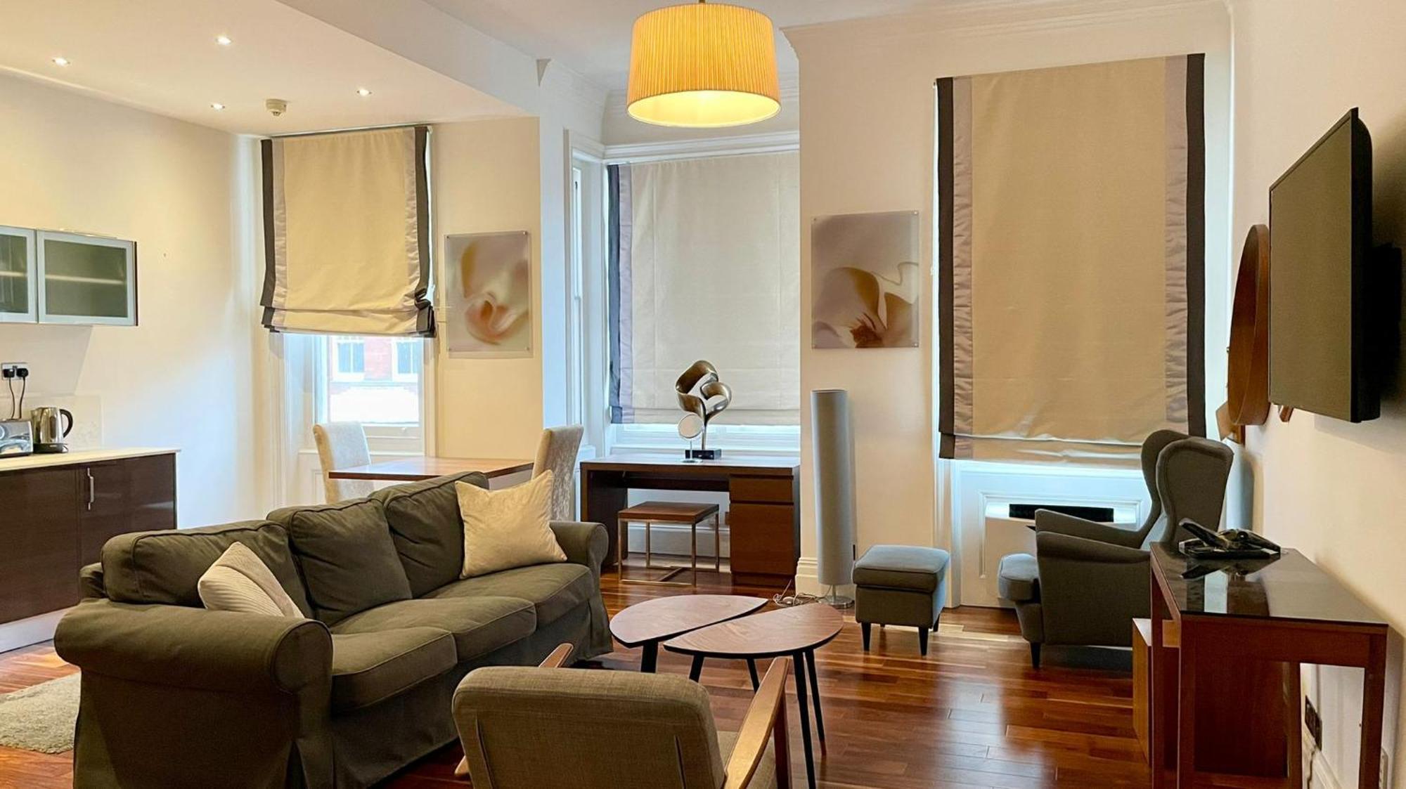 Chelsea Classic Apartment London