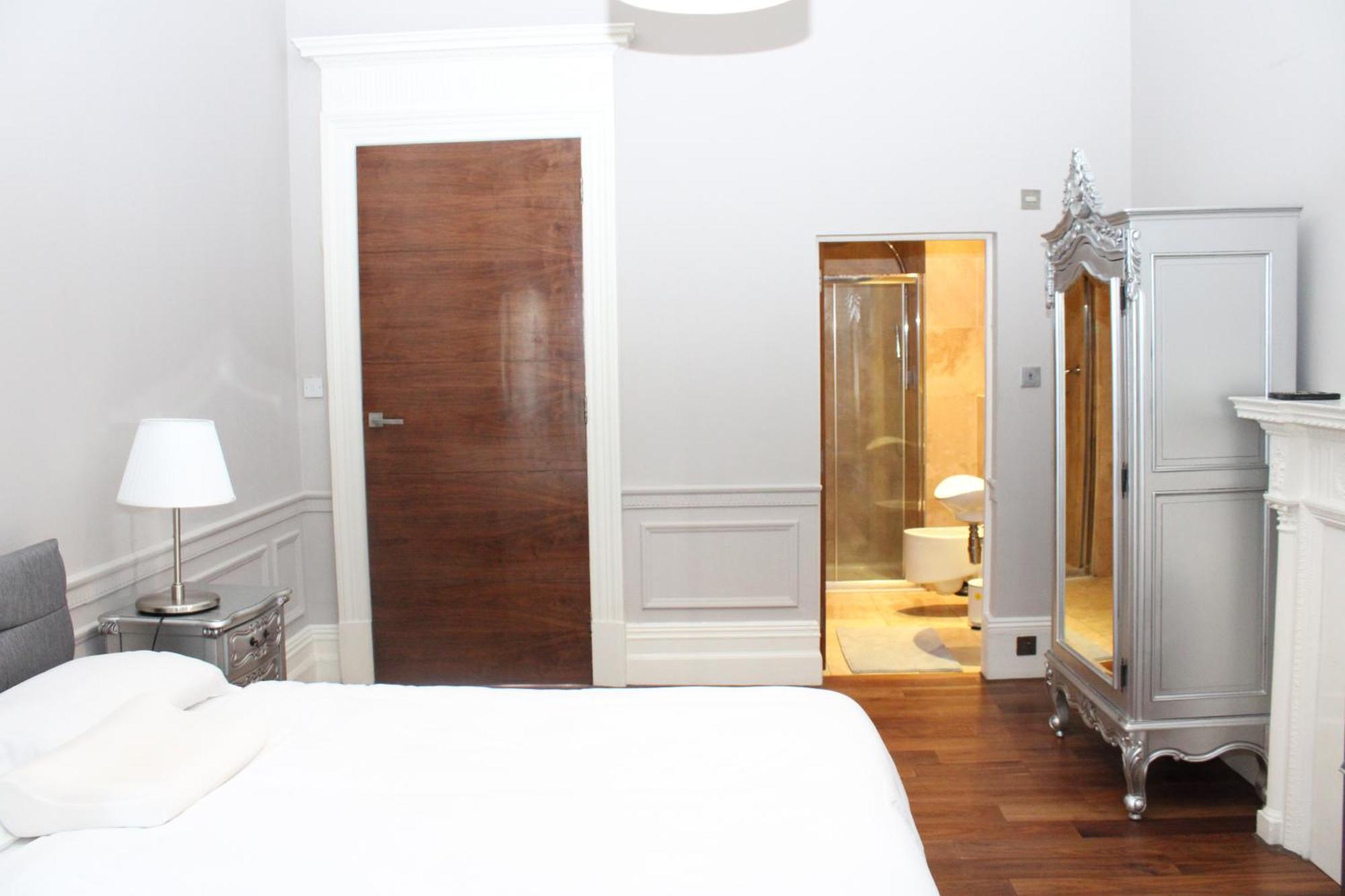 Chelsea Classic Apartment London