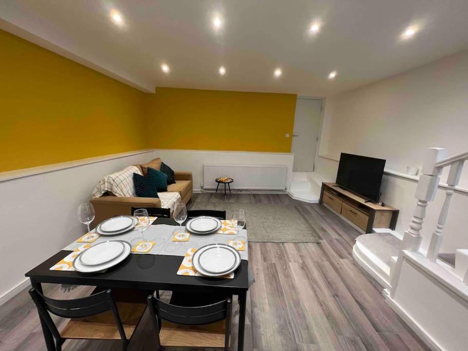 Stunning 3br Maisonette In Brixton Apartment