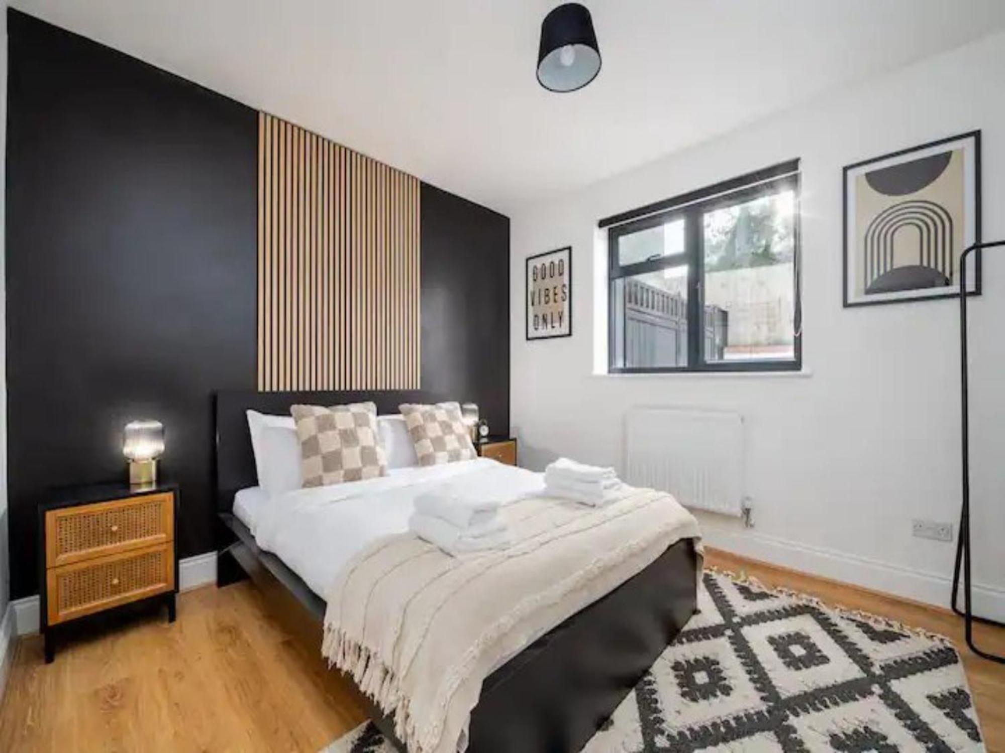 Appartement Pass The Keys Modern And Bright Minutes From *