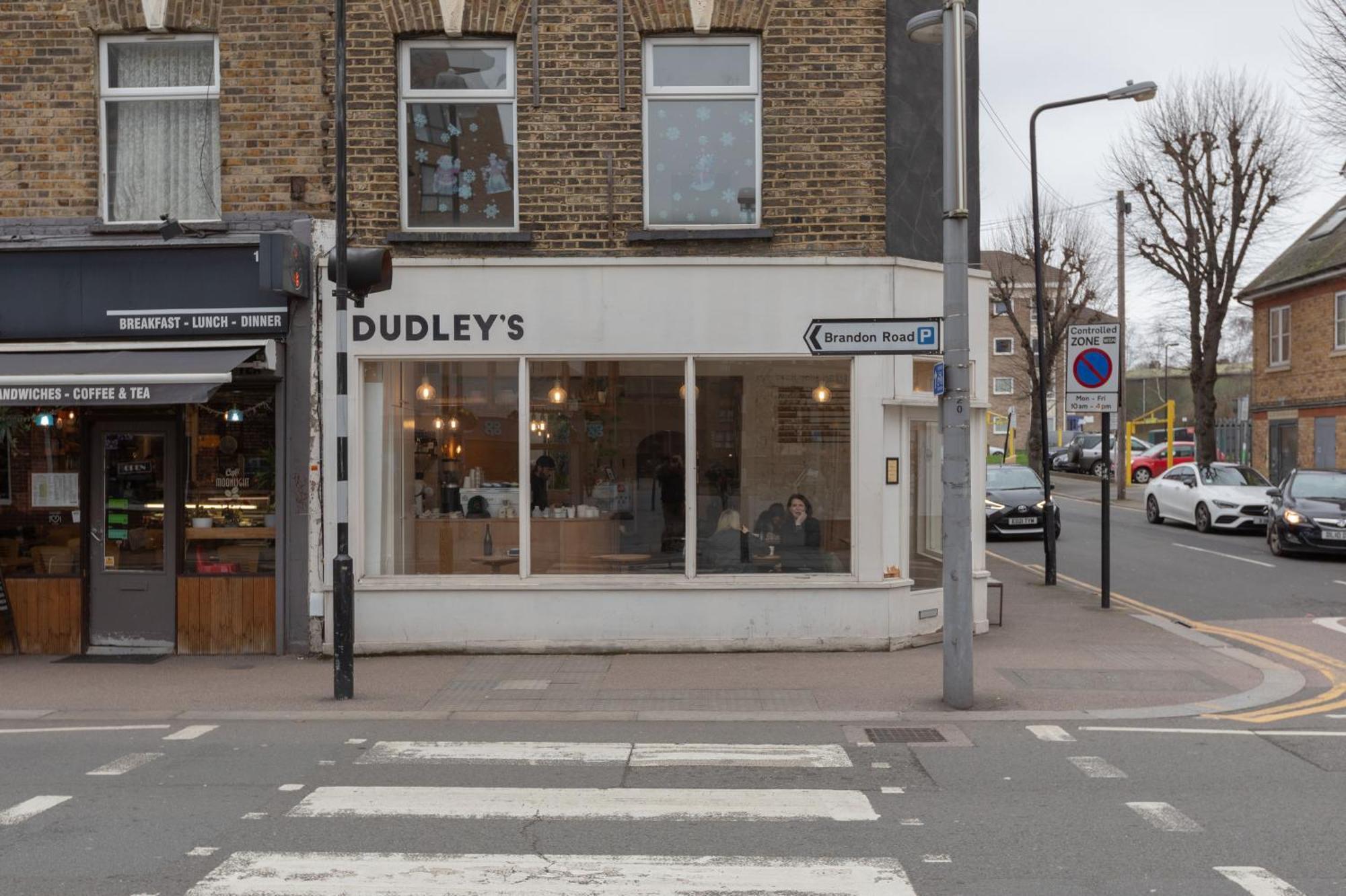 Apartment Stylish 2-bedroom Flat In Walthamstow *