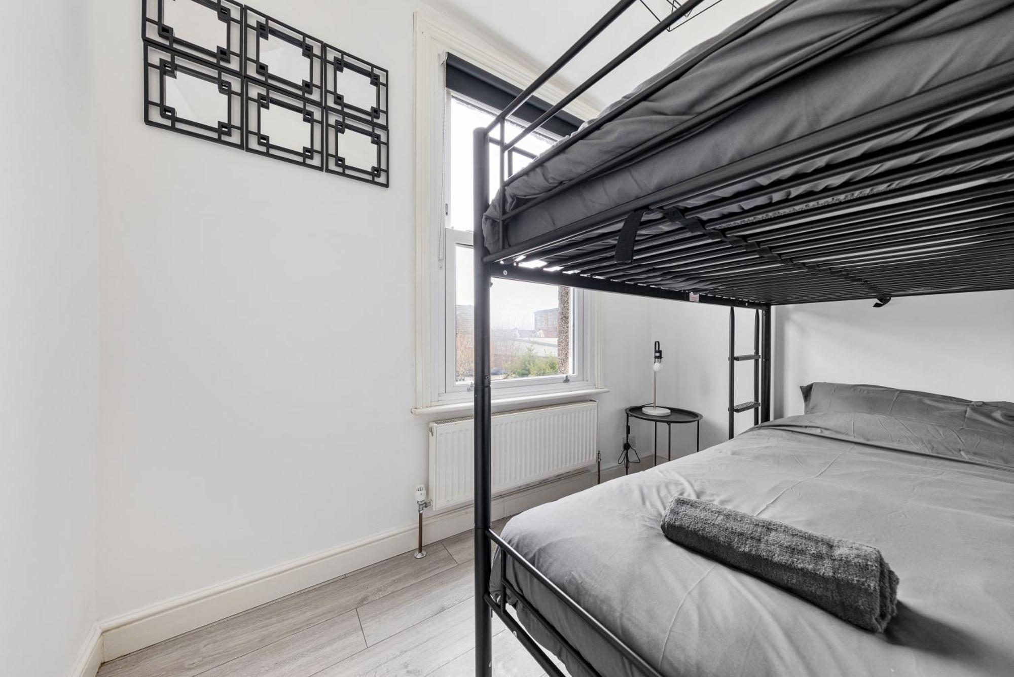 Apartment Stylish 2-bedroom Flat In Walthamstow *
