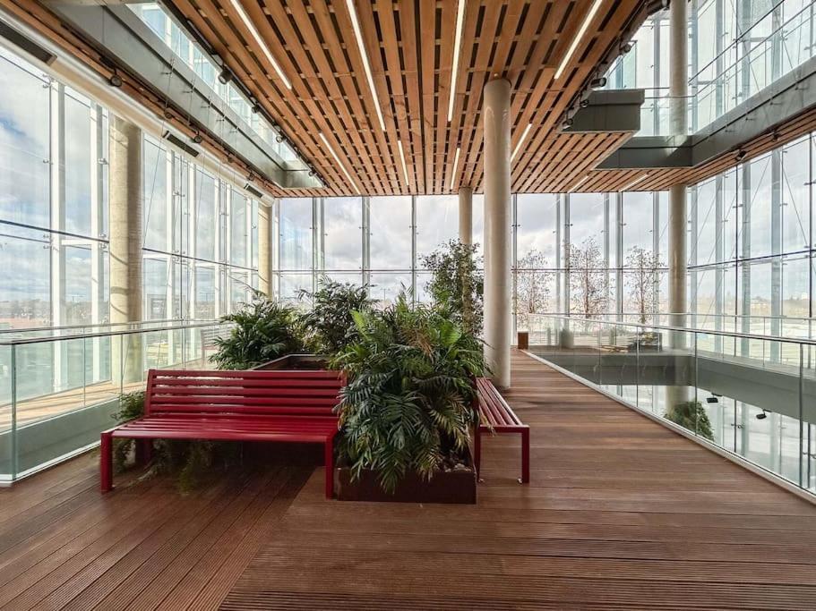Appartement Stylish Urban Sanctuary With Parking *