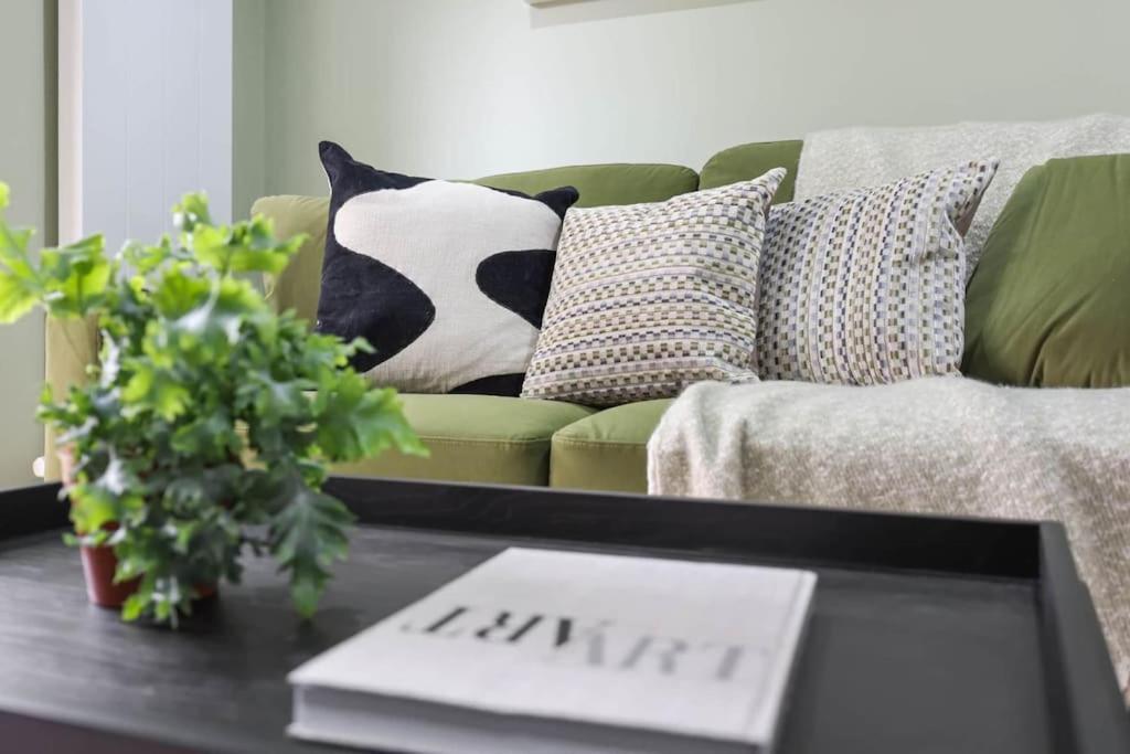 Classy&stylish 2 Bed Flat Near Camden Apartment *