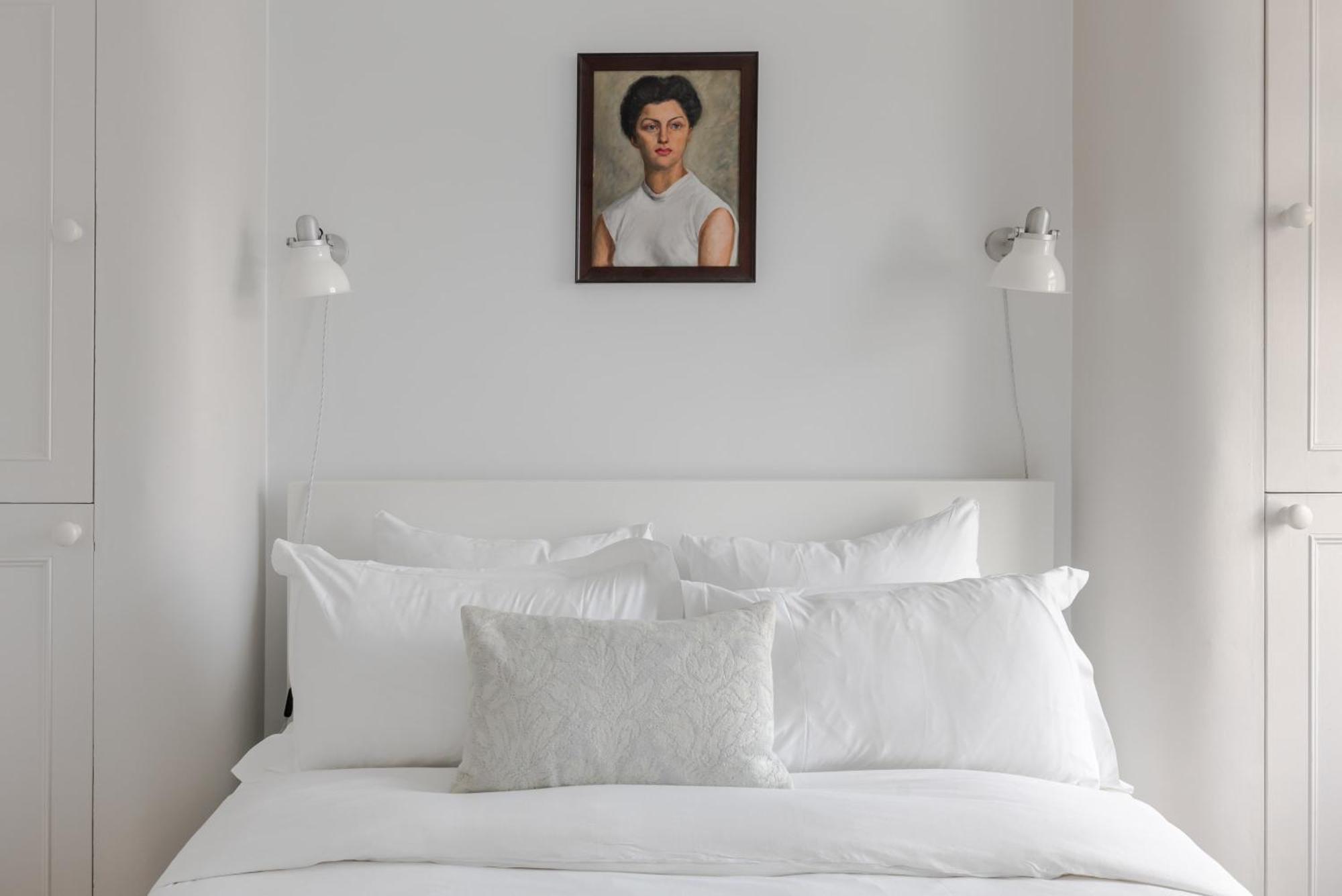 Light-filled Primrose Hill Rooftop Retreat Apartment