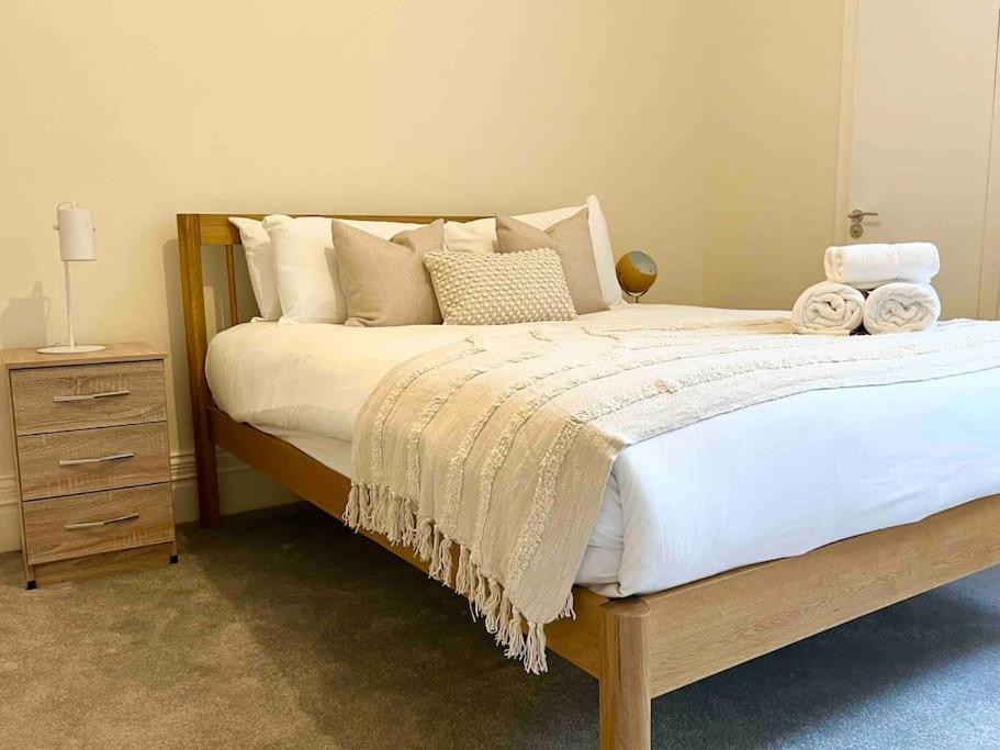 Apartamento 4 Bed Apartment- Archway Station Londres