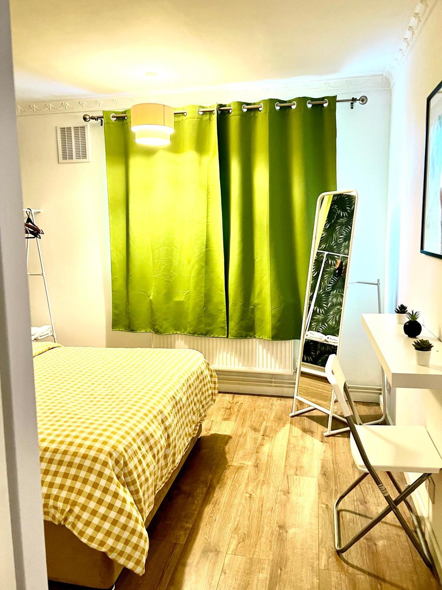 Privatunterkunft Private Double In The Center Of