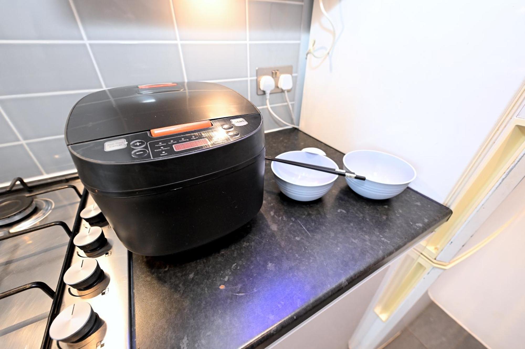 Superb 4 Bedroom Flat In The Heart Of Camden Town * London