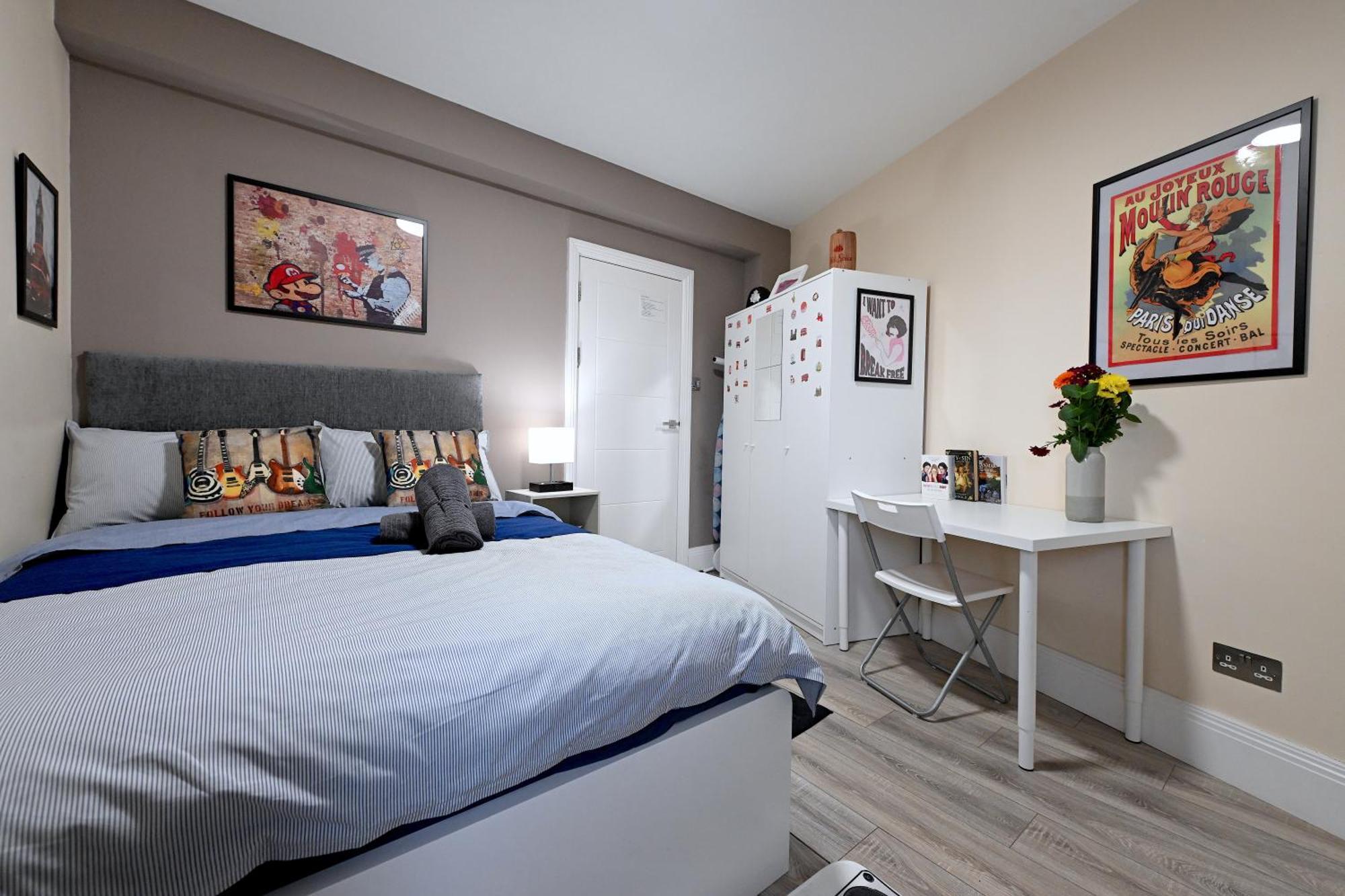 Superb 4 Bedroom Flat In The Heart Of Camden Town Apartment