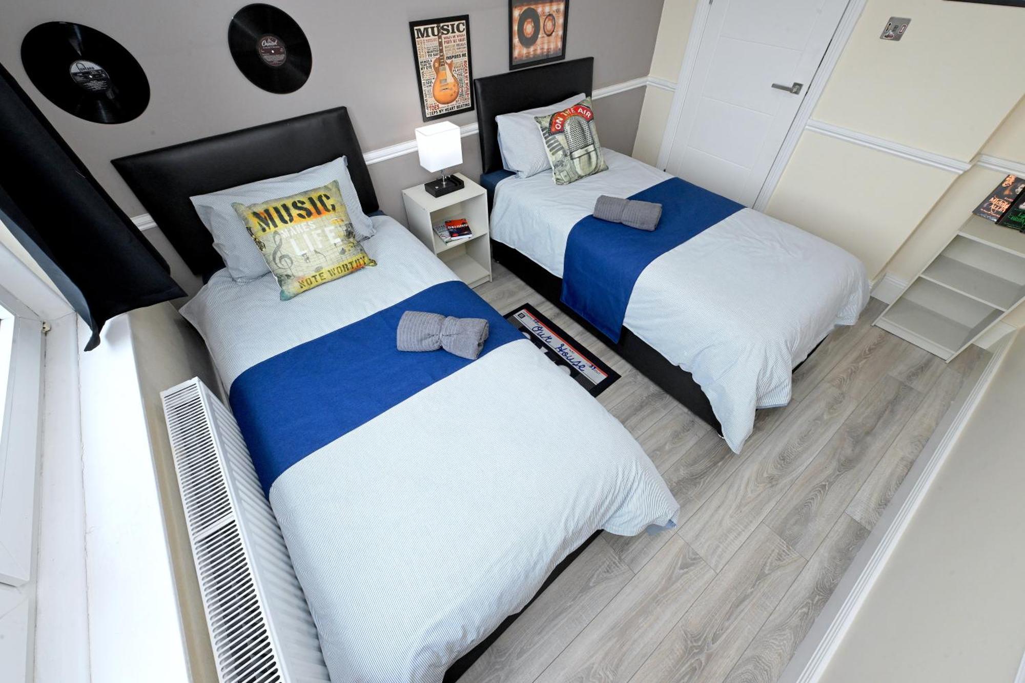 Superb 4 Bedroom Flat In The Heart Of Camden Town London