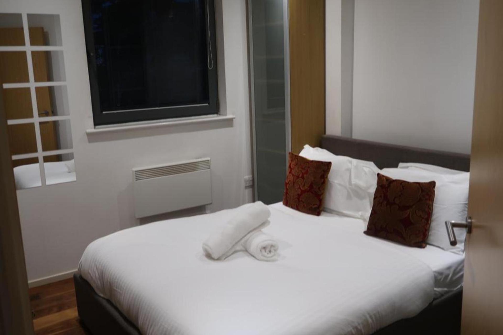 Apartment Immaculate 1-bed In *