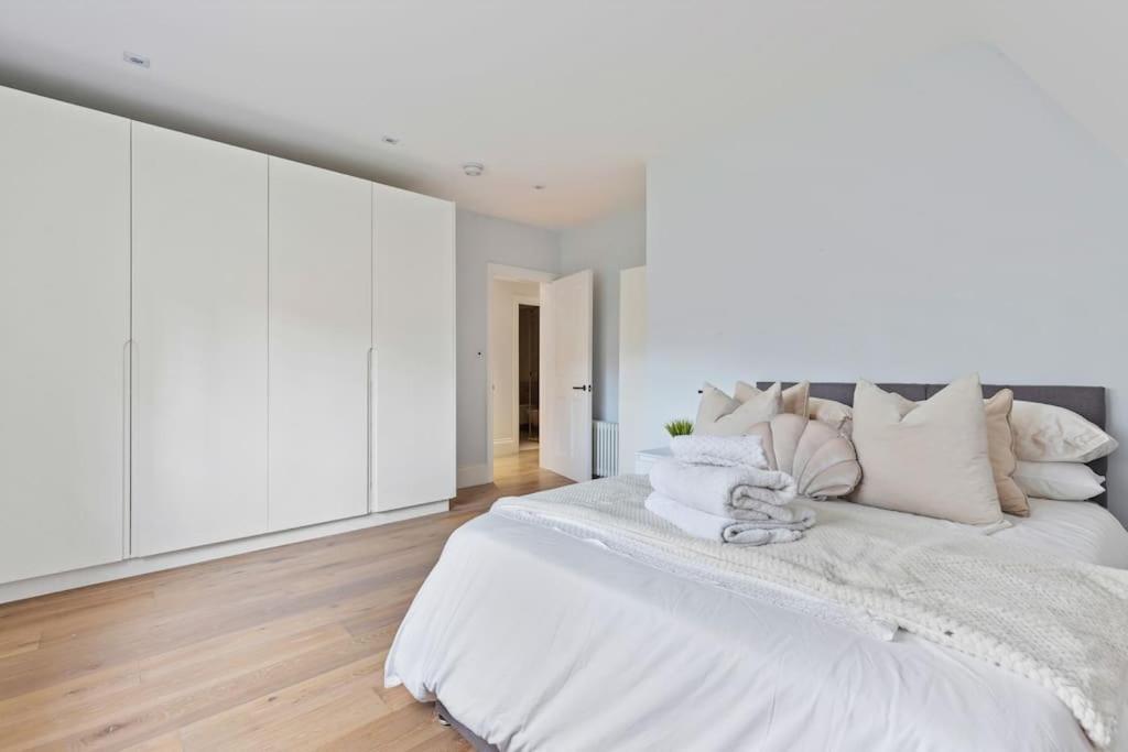 Luxury 3 Bed Flat In Kensington Leilighet