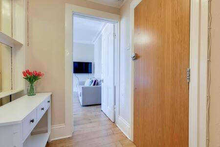Apartment Spacious Ealing Broadway *