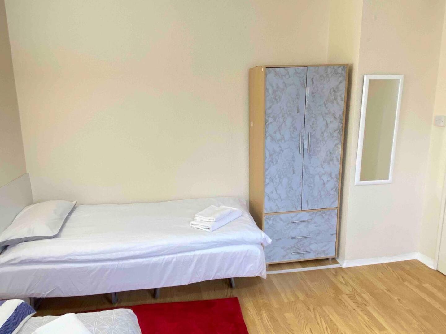 Homestay Single - Kings Cross, Female Only,, *