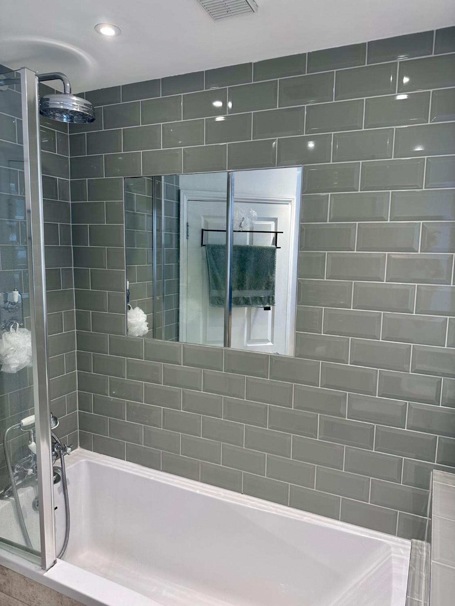 Large Bedroom In Beautiful House Accommodatie bij particulieren *