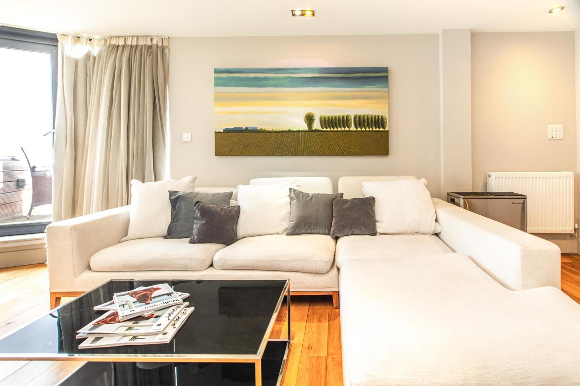Modern City Aparthotel London