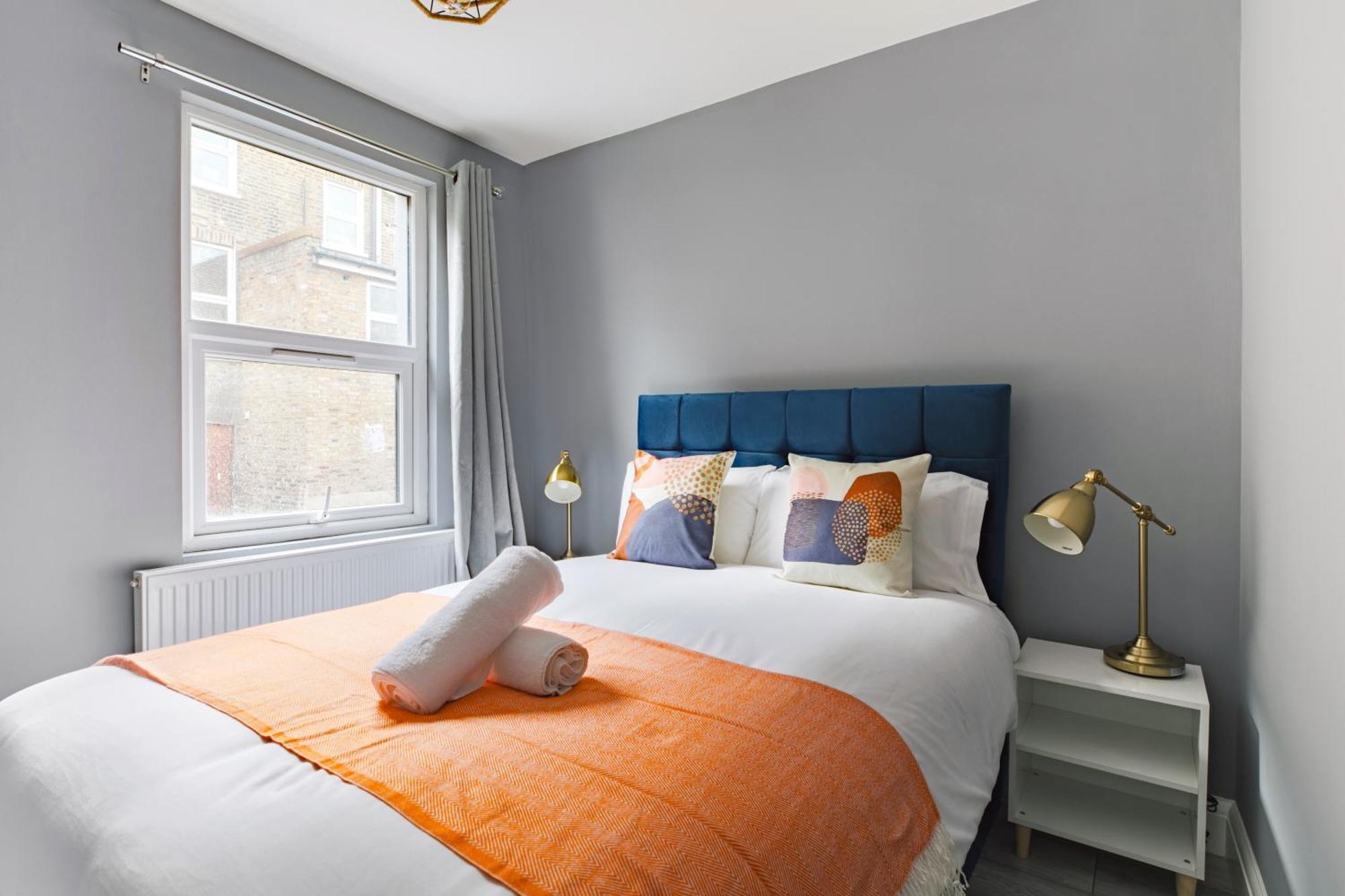 Apartment Homely 3 Bedroom House In Hammersmith