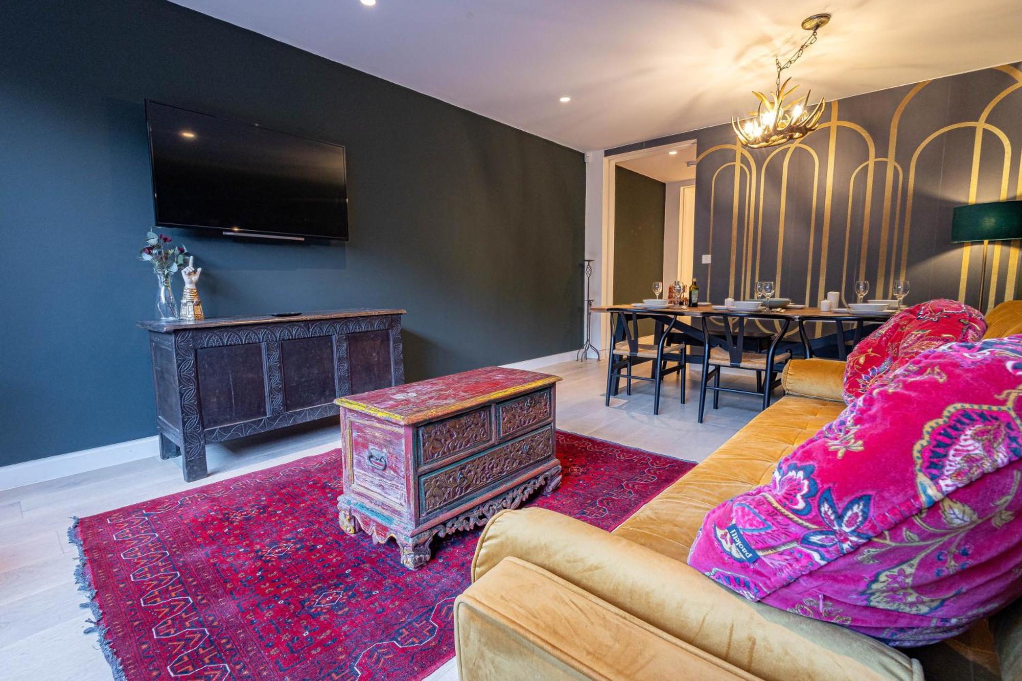 Apartamento The Arches Luxurious Three Bedroom Close To Hampstead Heath With Garden Balcony And Courtyard *