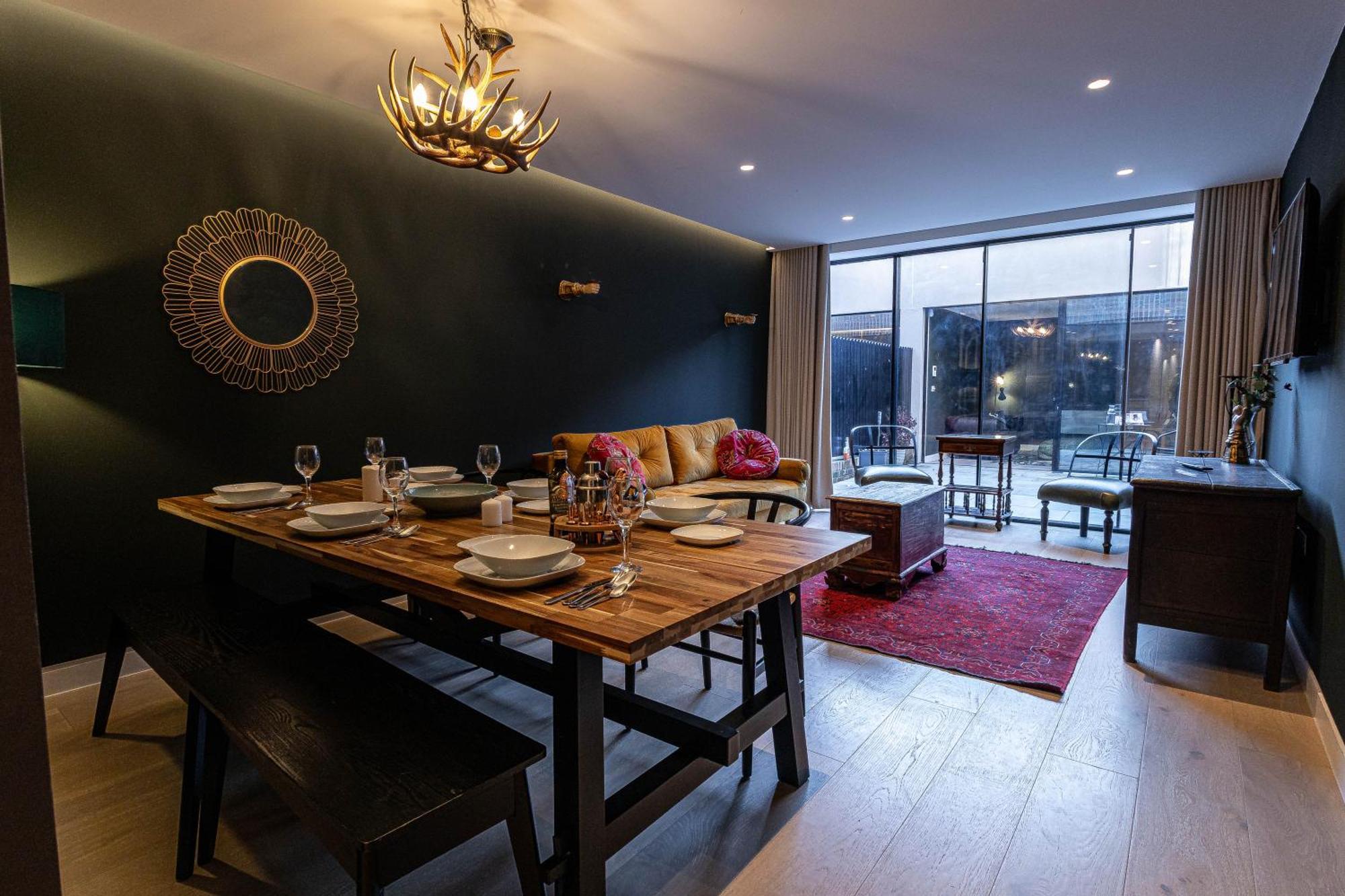 The Arches Luxurious Three Bedroom Close To Hampstead Heath With Garden Balcony And Courtyard Apartamento