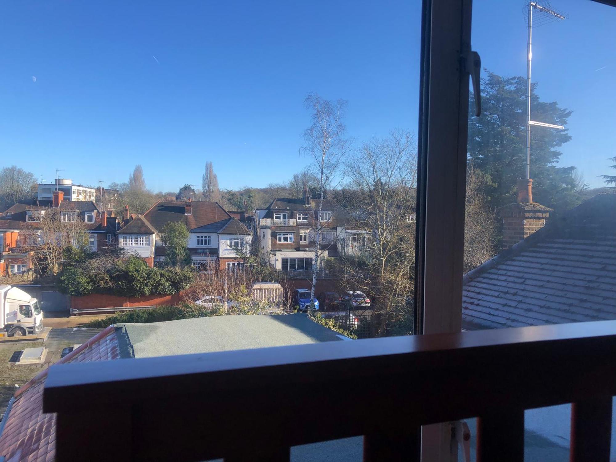 Leilighet Peaceful Studio-flat With Driveway In Golders Green London