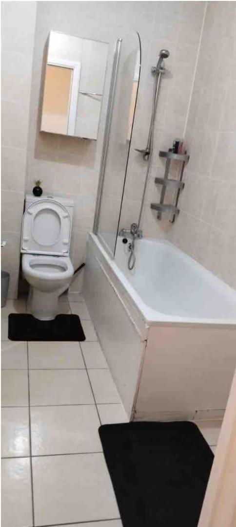 Apartment Flat 6, 419 Fulham
