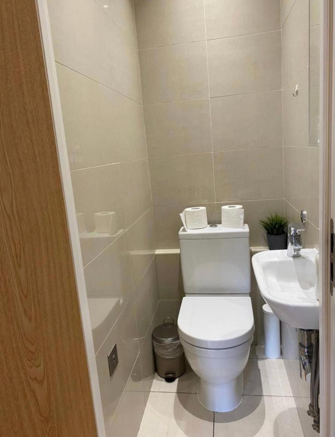 Lovely Private In Euston, Privatunterkunft *